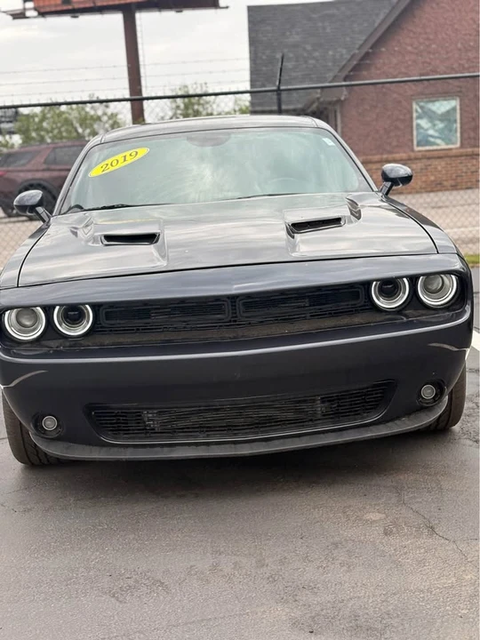 2019 Dodge Challenger 3rd Gen - Image 2 of 10