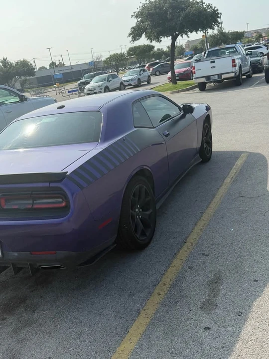 2019 Dodge Challenger 3rd Gen - Image 2 of 9