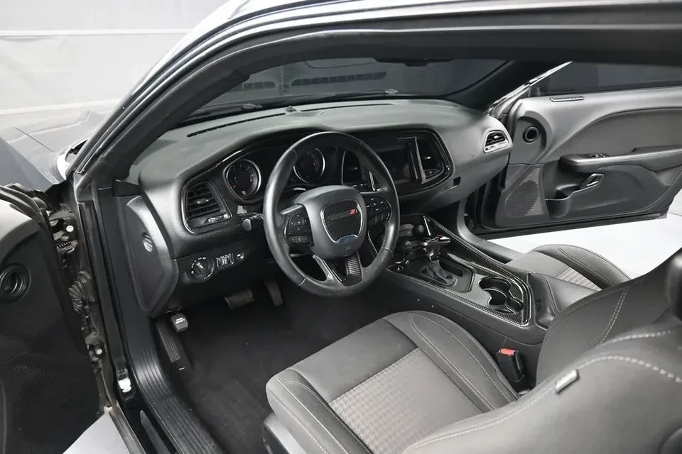2019 Dodge Challenger 3rd Gen - Image 5 of 9