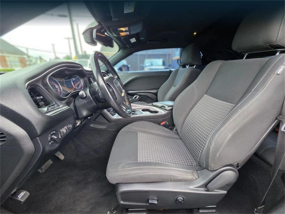 2019 Dodge Challenger 3rd Gen - Image 10 of 18