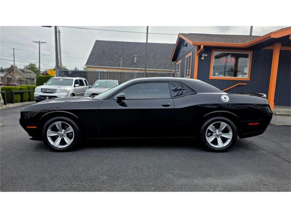 2019 Dodge Challenger 3rd Gen - Image 2 of 18