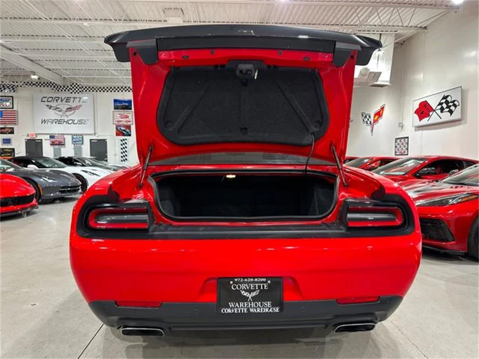 2019 Dodge Challenger 3rd Gen - Image 24 of 30