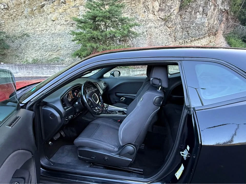 2019 Dodge Challenger 3rd Gen - Image 18 of 19