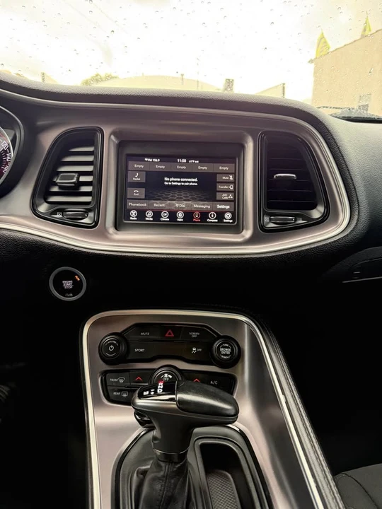 2019 Dodge Challenger 3rd Gen - Image 9 of 10