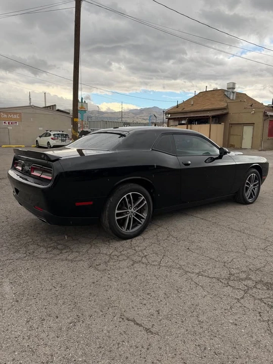 2019 Dodge Challenger 3rd Gen - Image 4 of 10
