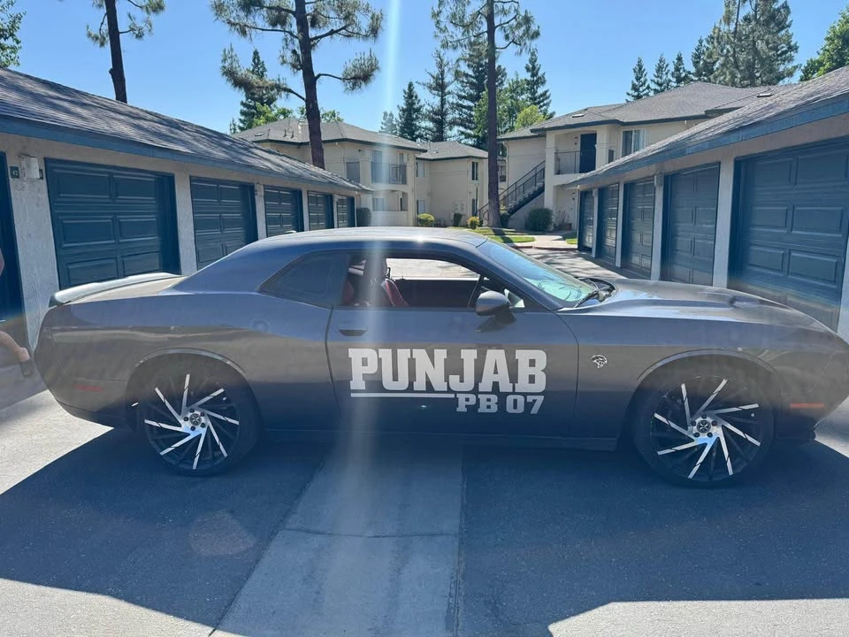 2019 Dodge Challenger - Image 2 of 8