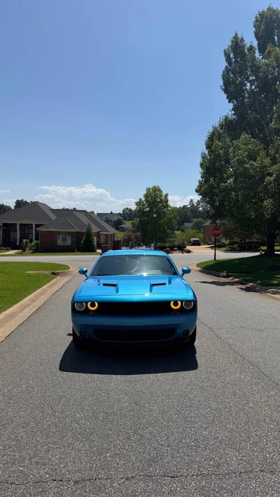 2019 Dodge Challenger 3rd Gen - Image 2 of 12