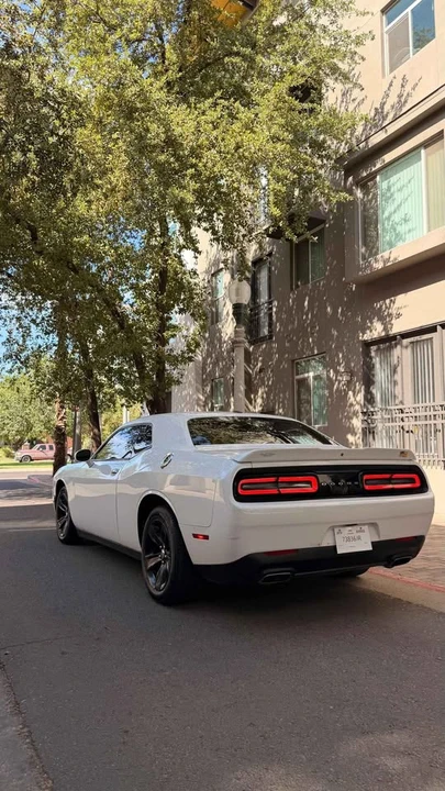 2019 Dodge Challenger 3rd Gen - Image 4 of 9