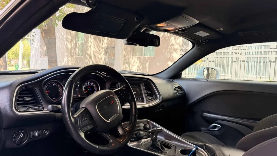 2019 Dodge Challenger 3rd Gen - Image 8 of 9