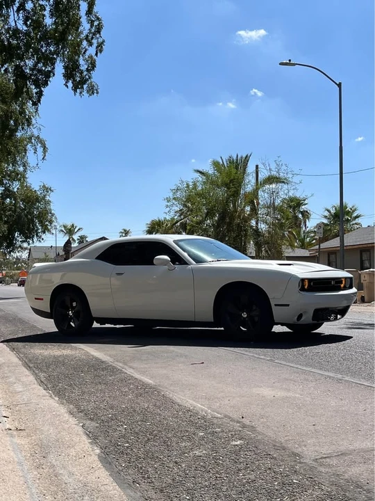 2019 Dodge Challenger 3rd Gen - Image 5 of 8