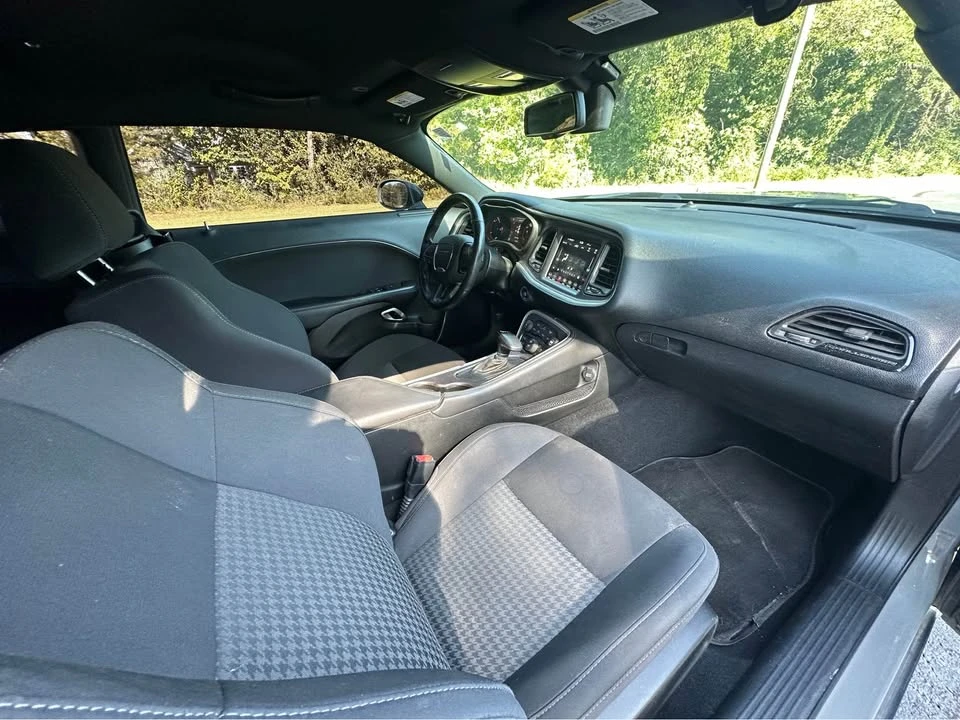 2019 Dodge Challenger 3rd Gen - Image 9 of 16