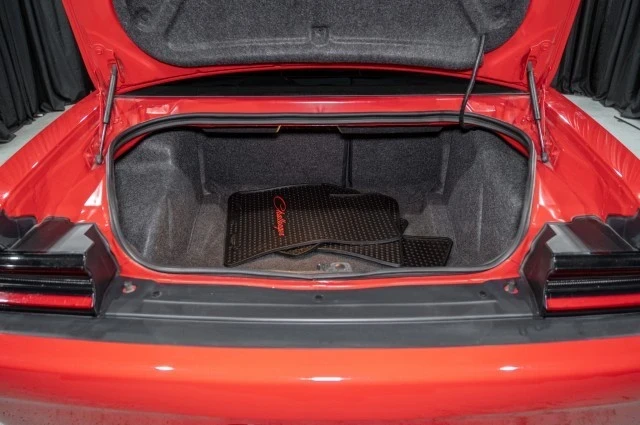 2019 Dodge Challenger 3rd Gen - Image 9 of 12
