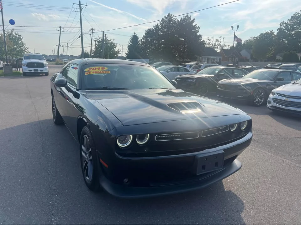 2019 Dodge Challenger 3rd Gen - Image 2 of 9