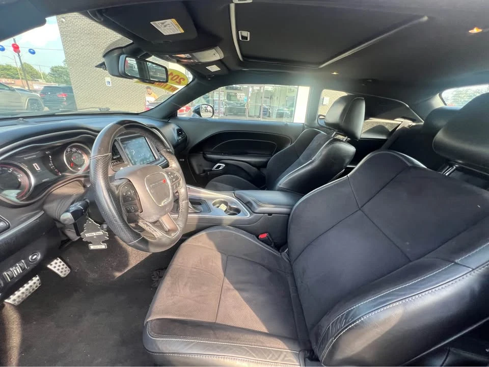 2019 Dodge Challenger 3rd Gen - Image 5 of 9