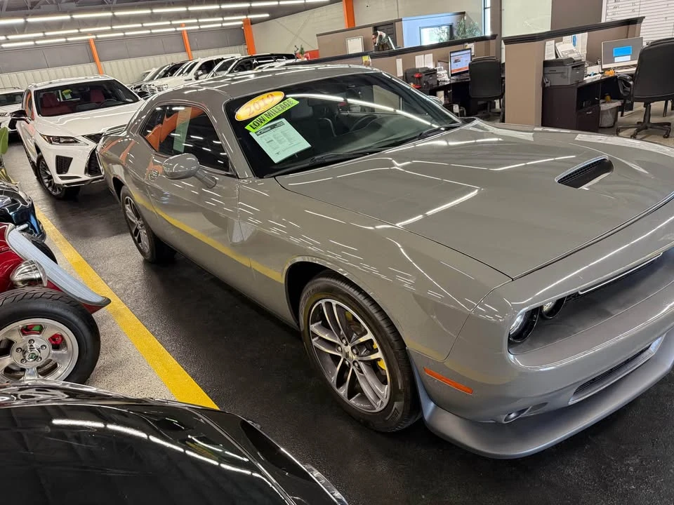2019 Dodge Challenger 3rd Gen - Image 2 of 11