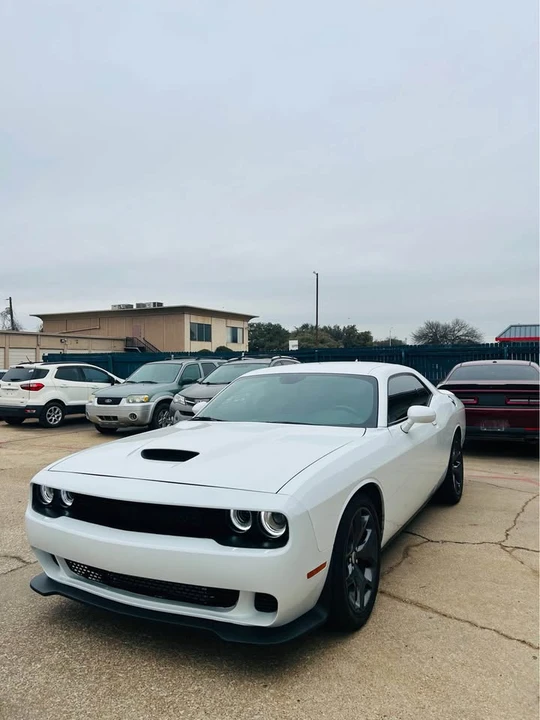 2019 Dodge Challenger 3rd Gen - Image 2 of 15