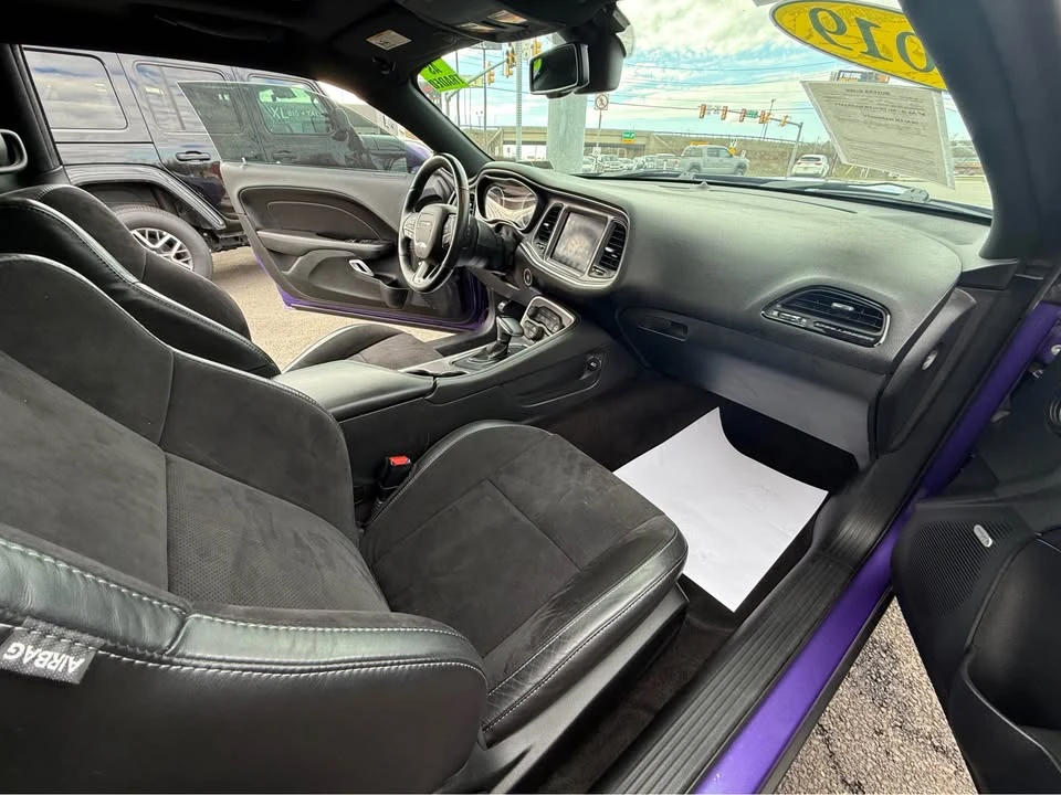 2019 Dodge Challenger 3rd Gen - Image 11 of 15