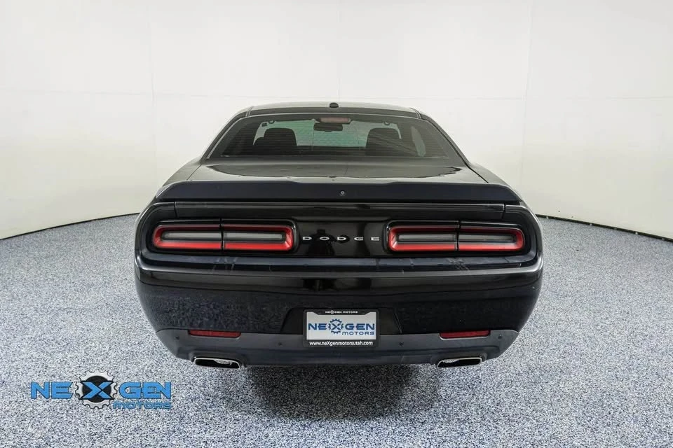 2019 Dodge Challenger 3rd Gen - Image 4 of 10