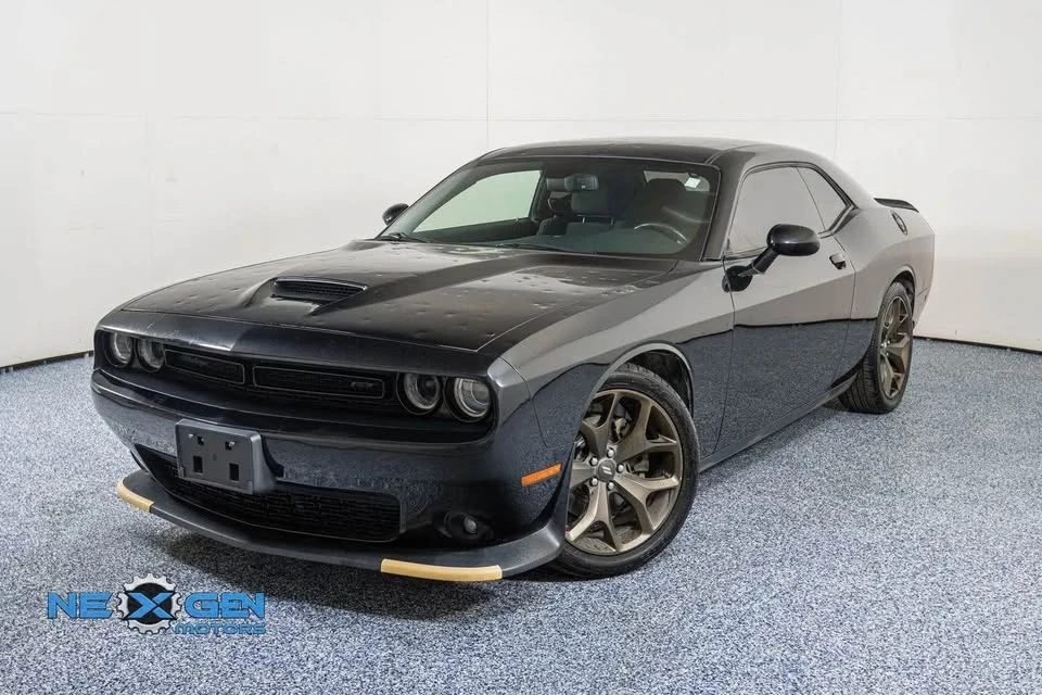 2019 Dodge Challenger 3rd Gen - Image 2 of 10