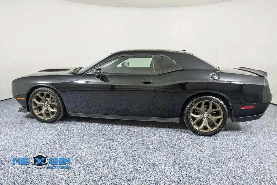 2019 Dodge Challenger 3rd Gen - Image 3 of 10