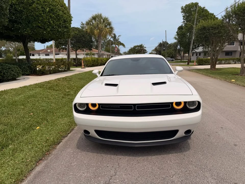 2019 Dodge Challenger 3rd Gen - Image 2 of 10