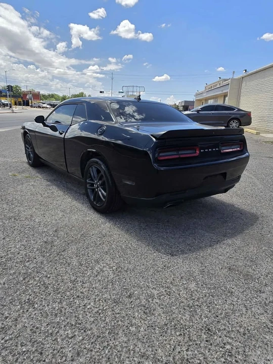 2019 Dodge Challenger 3rd Gen - Image 5 of 15