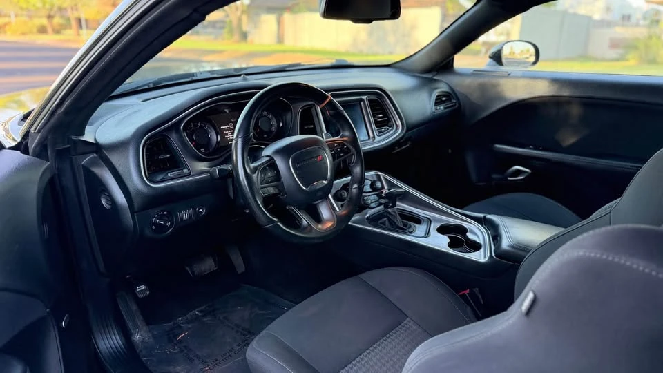 2019 Dodge Challenger 3rd Gen - Image 9 of 13