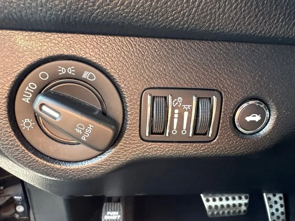 2019 Dodge Challenger 3rd Gen - Image 12 of 20