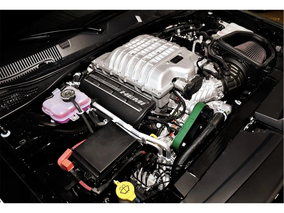 2019 Dodge Challenger SRT Hellcat 3rd Gen - Image 15 of 16