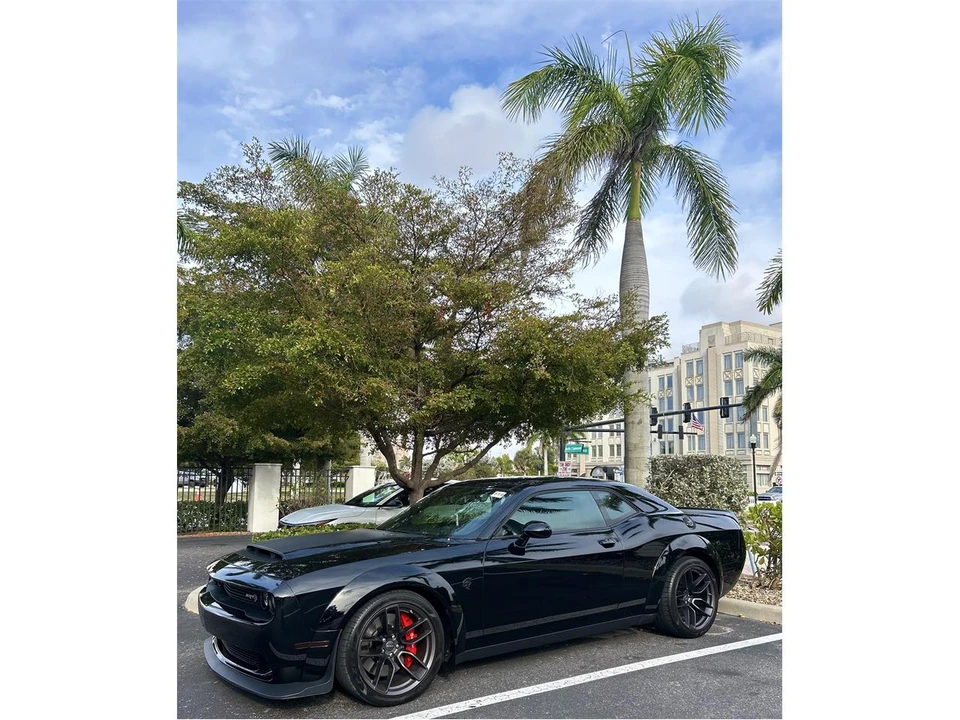 2019 Dodge Challenger SRT Hellcat 3rd Gen - Image 7 of 16