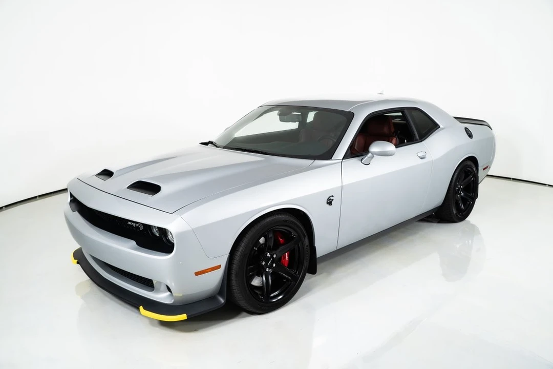 2019 Dodge Challenger SRT Hellcat 3rd Gen - Image 5 of 12