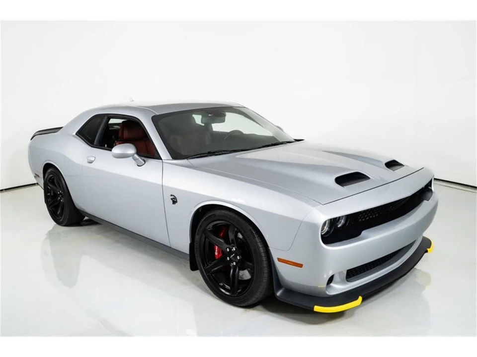 2019 Dodge Challenger SRT Hellcat 3rd Gen - Image 19 of 31