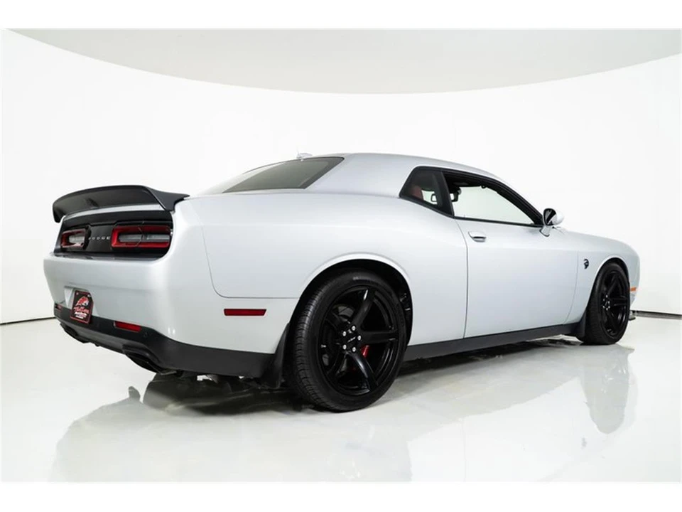 2019 Dodge Challenger SRT Hellcat 3rd Gen - Image 14 of 31