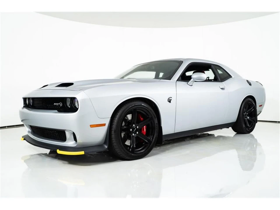 2019 Dodge Challenger SRT Hellcat 3rd Gen - Image 5 of 31