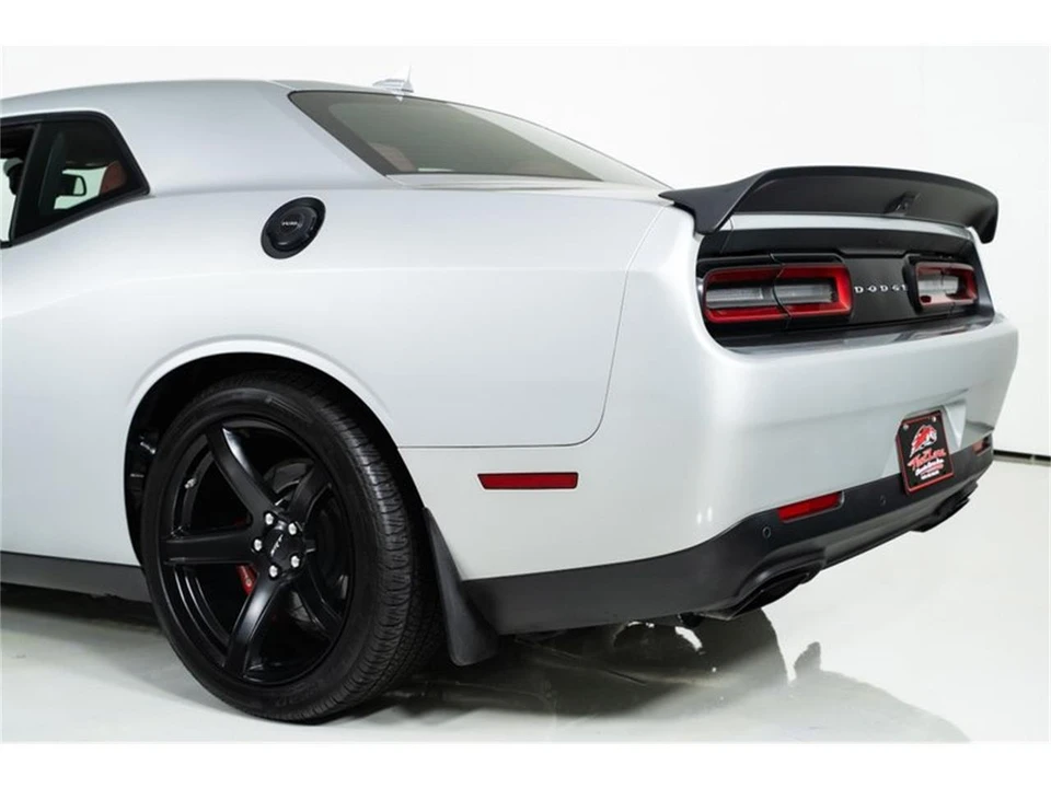 2019 Dodge Challenger SRT Hellcat 3rd Gen - Image 11 of 31