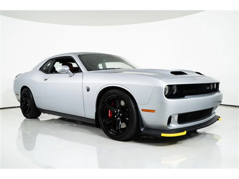 2019 Dodge Challenger SRT Hellcat 3rd Gen - Image 18 of 31