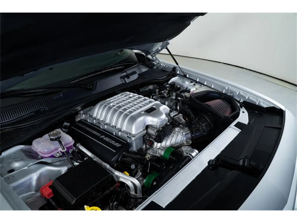 2019 Dodge Challenger SRT Hellcat 3rd Gen - Image 2 of 31
