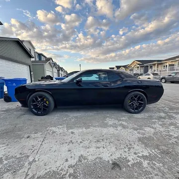 2019 Dodge Challenger SXT Plus