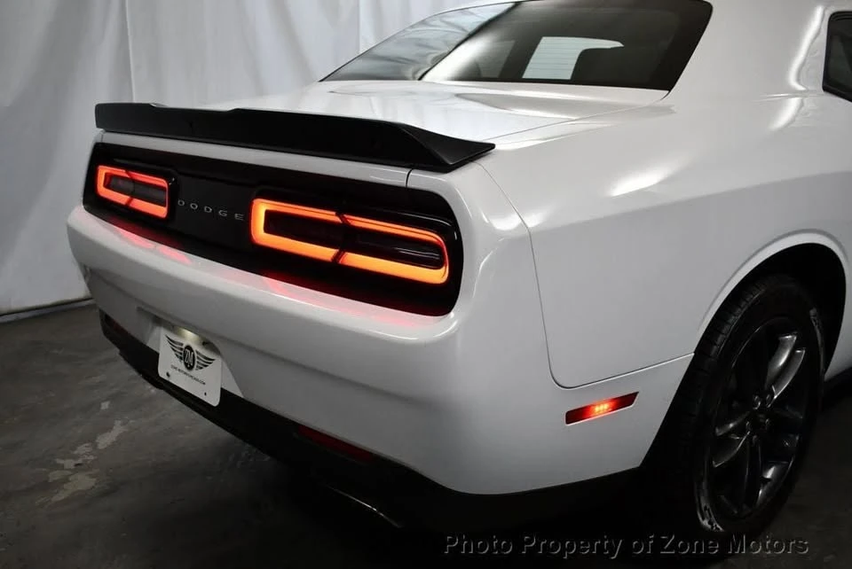 2019 Dodge Challenger 3rd Gen - Image 10 of 18