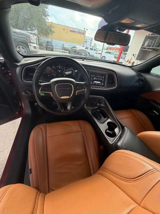 2019 Dodge Challenger 3rd Gen - Image 9 of 14