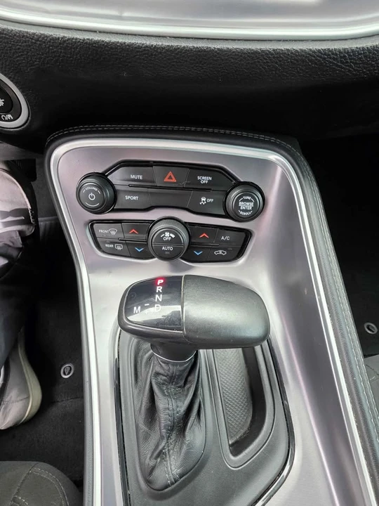 2019 Dodge Challenger 3rd Gen - Image 13 of 15