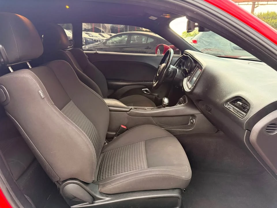 2019 Dodge Challenger 3rd Gen - Image 10 of 15