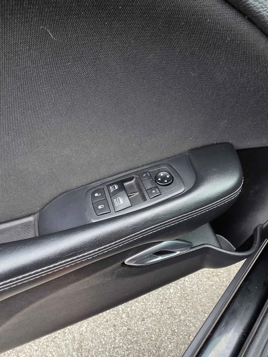2019 Dodge Challenger 3rd Gen - Image 11 of 15