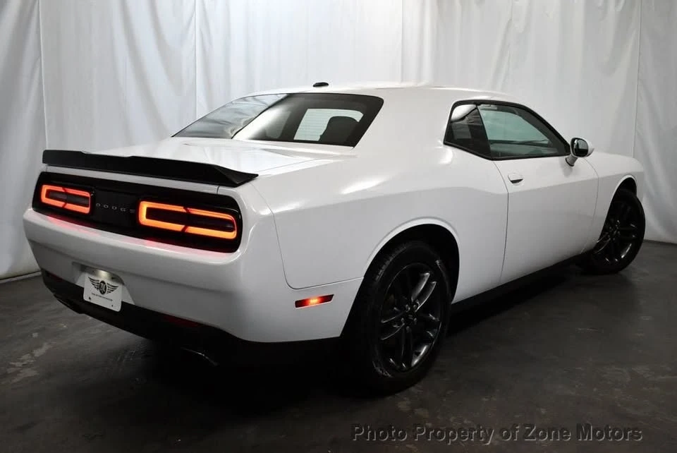 2019 Dodge Challenger 3rd Gen - Image 9 of 18