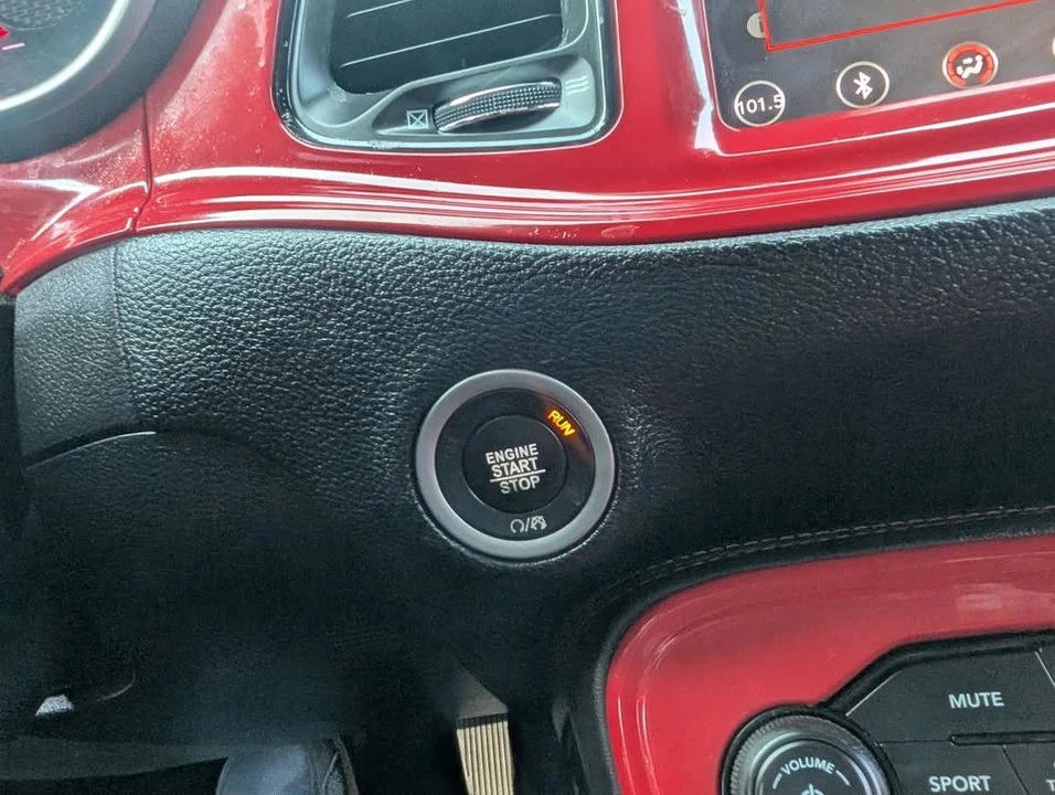 2019 Dodge Challenger 3rd Gen - Image 14 of 20