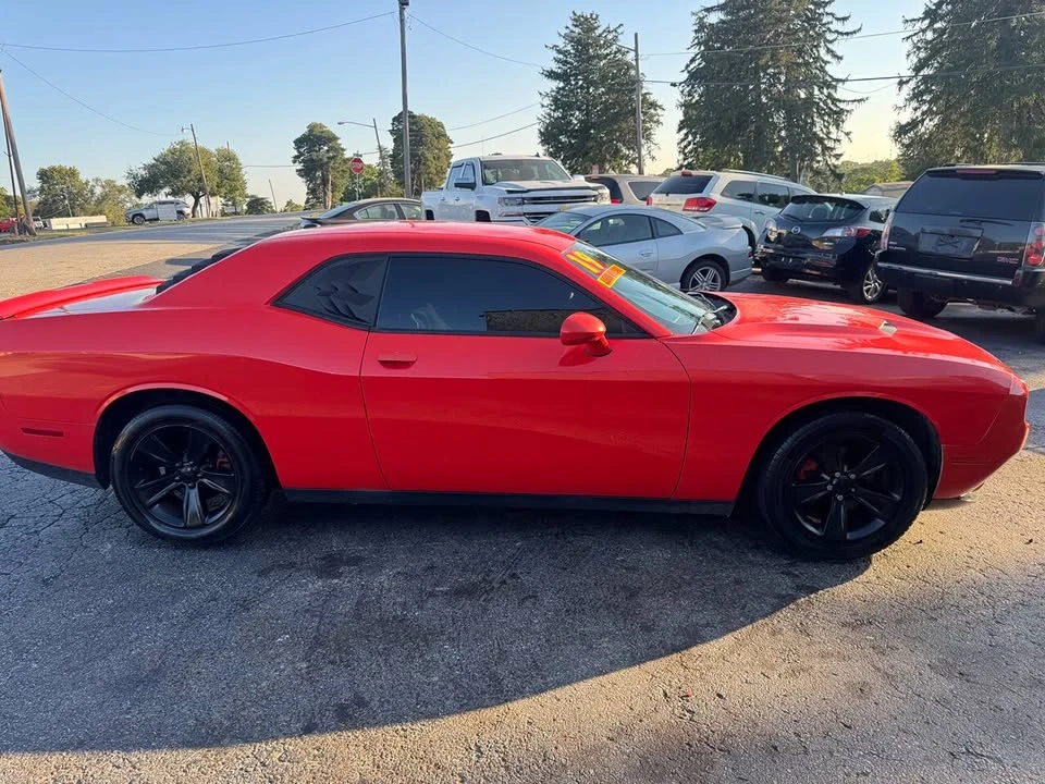 2019 Dodge Challenger 3rd Gen - Image 2 of 11