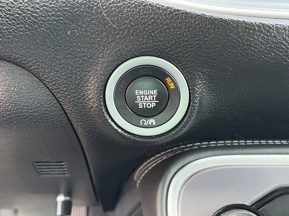 2019 Dodge Challenger 3rd Gen - Image 8 of 18