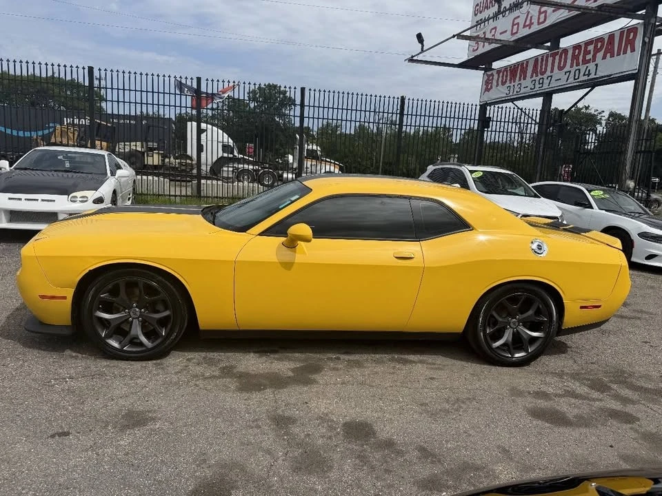 2019 Dodge Challenger 3rd Gen - Image 5 of 8