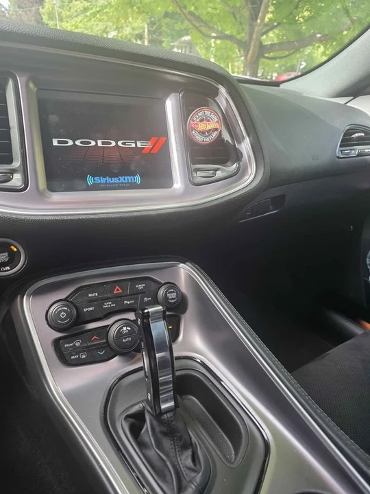 2019 Dodge Challenger 3rd Gen - Image 14 of 15