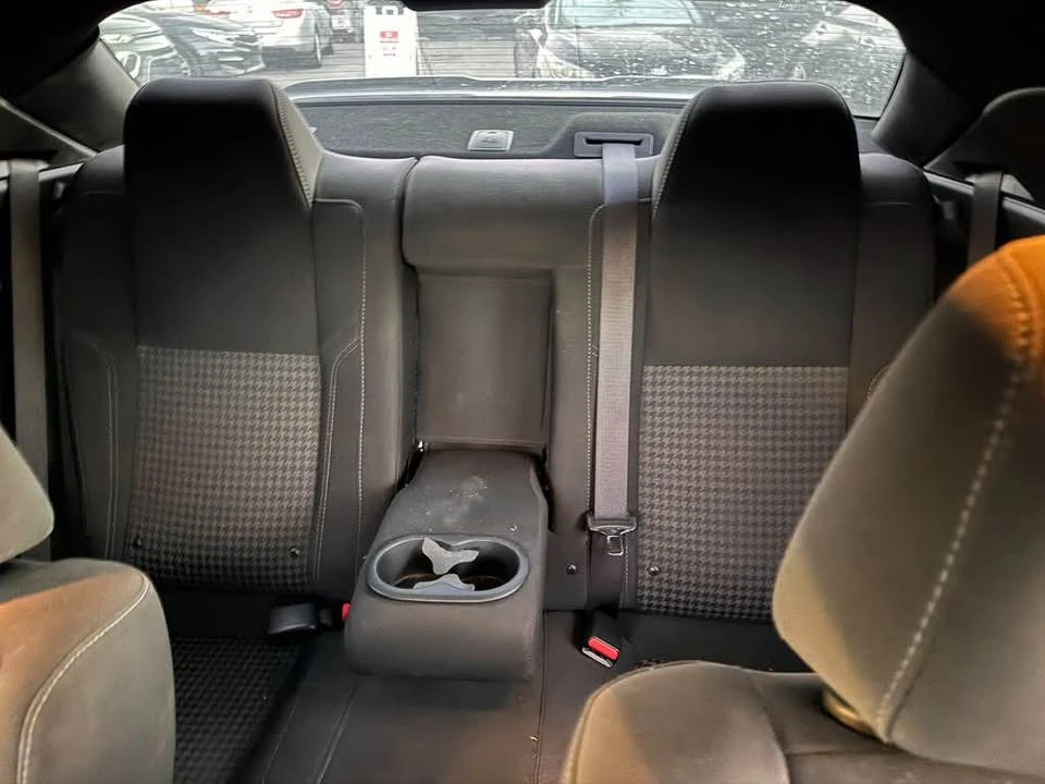 2019 Dodge Challenger 3rd Gen - Image 10 of 17